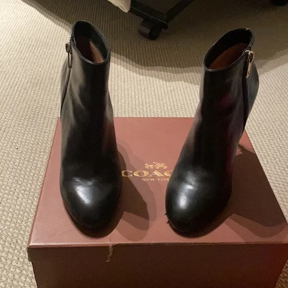 Coach Black Booties Size 7 - Picture 5 of 9
